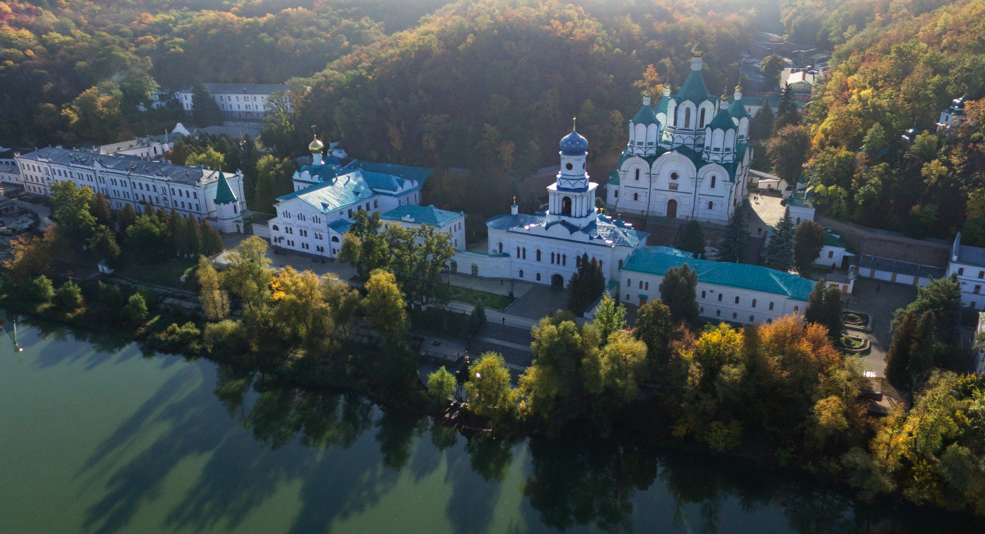 фотографии Святогорска, Свято-Успенской Святогорской Лавры, реки Северский Донец, памятник Артему