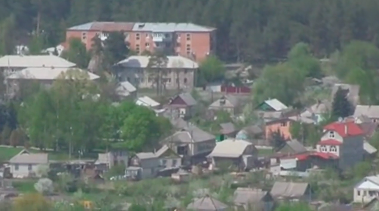 Святогорск с горы памятника Артёму